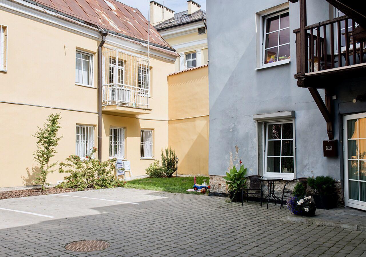Literatu Apartamentai Hotel Vilnius Exterior photo